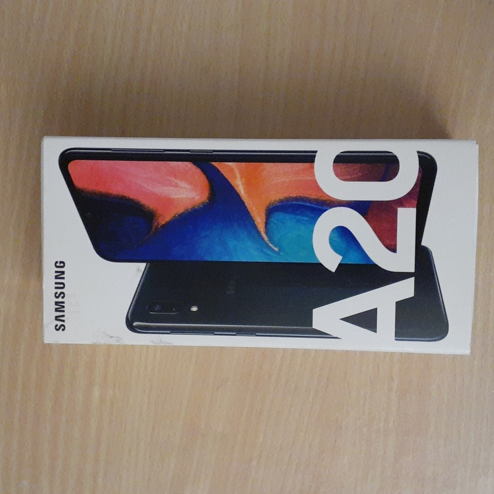 Samsung Galaxy A20 empty box